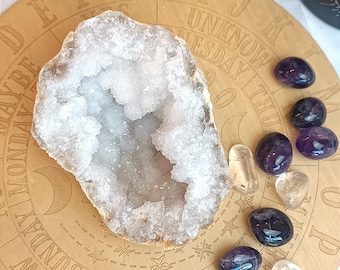 Géode cristal de roche 470 gr ( N3, rechargement, purification, bijoux, pierres roulées.. pierre naturelle, Maroc, quartz blanc, énergie )