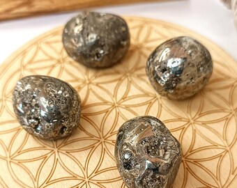 Pirita, piedra pulida (extra, piedra natural, inspiración, motivación, organización, éxito, estudios, litoterapia)