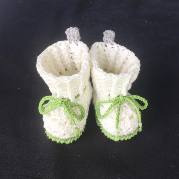 Crochet booties for 1 year old sale