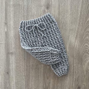 Crochet PATTERN - Theo Crochet Baby Pants | Crochet Baby Trousers | Crochet Baby Leggings | Baby Joggers | Newborn - 2 Years ENGLISH ONLY