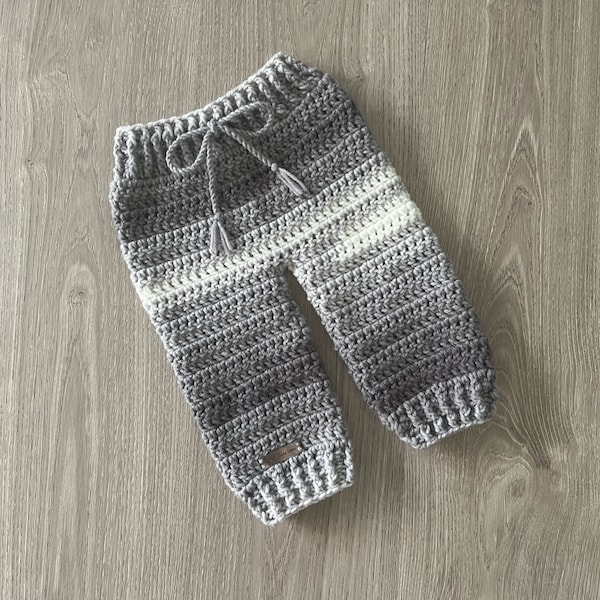 HÄKELMUSTER - Rebel Crochet Baby Hose | Gehäkelte Babyhose | Gehäkelte Baby Leggings | Gehäkelte Baby Jogginghose | Neugeborene - 2 Jahre