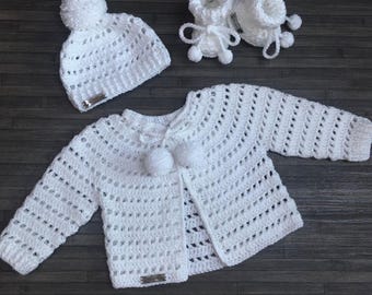 Crochet Pattern - Lucy Crochet Baby Cardigan Hat and Booties Set, Size 0 - 3 Months, Crochet Baby Outfit, Dk 8 Ply, ENGLISH ONLY