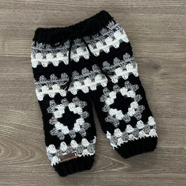 CROCHET PATTERN Granny Square Crochet Baby Pants | Crochet Baby Trousers | Crochet Baby Leggings | Crochet Baby Joggers | Newborn - 2 Years