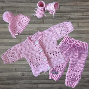 Crochet Pattern - Izzy Set - Crochet Baby Cardigan Sweater, Hat, Booties and Crochet Baby Pants to 2 Years. ENGLISH ONLY. Cute baby gifts