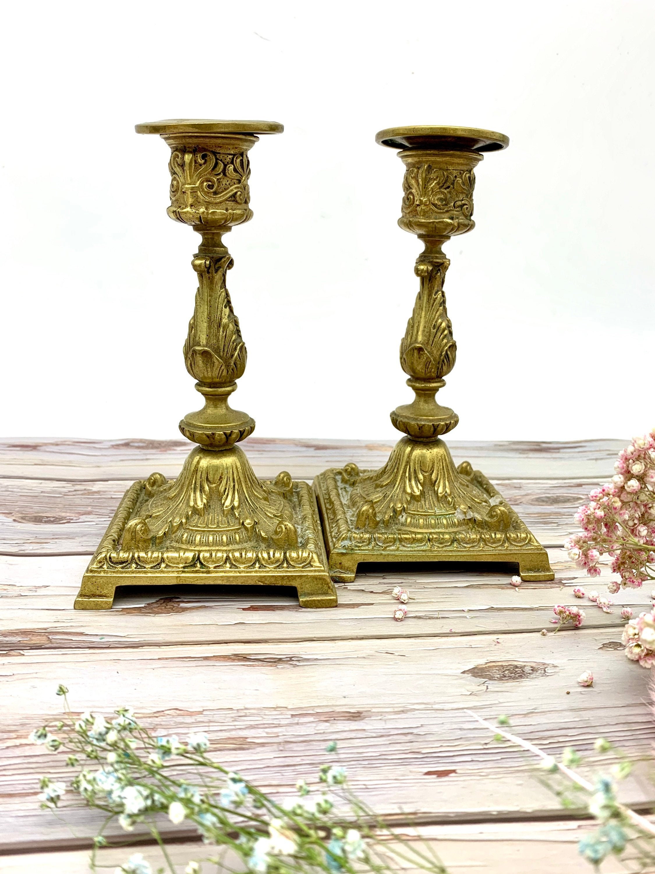 Par de candelabros decorativos de latón vintage o candelabros. | Etsy