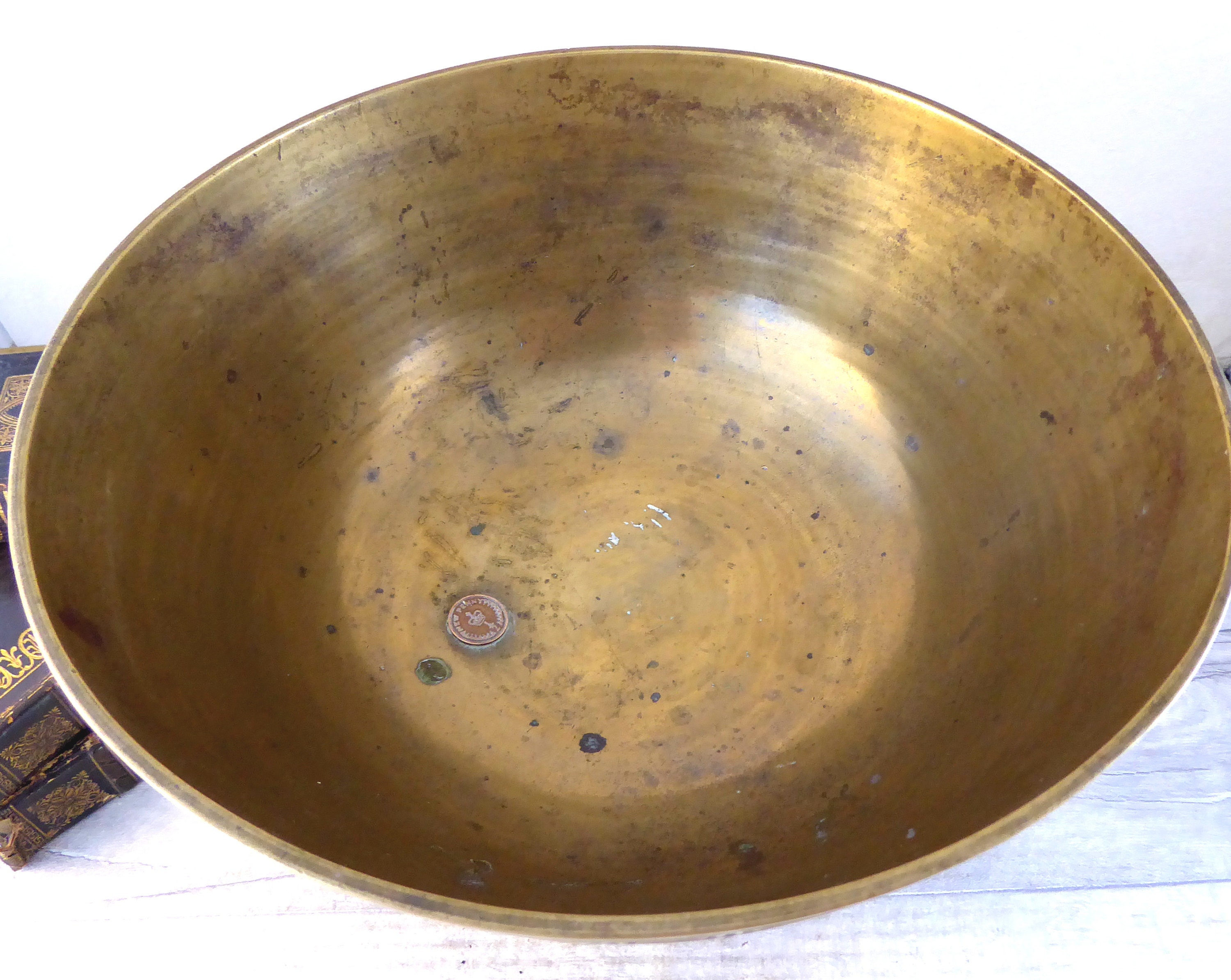 Vintage Chinese Brass Bowl With Dragons and Phoenix Vintage Chinese Brass Bowl With Dragons and Phoenix
