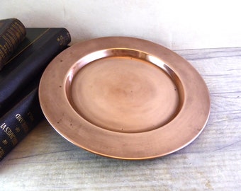 Vintage round copper trinket dish with plain design / copper serving tray / dish