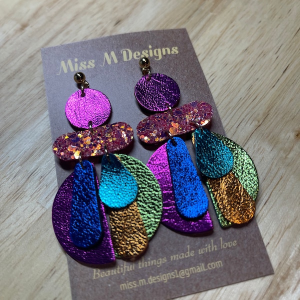 Boucles d'oreilles pendantes en cuir arc-en-ciel : boucles d'oreilles lustre tendance colorées