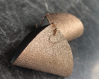 Rose Gold Leather Arc Earrings: Metallic Crinkle Statement Jewelry