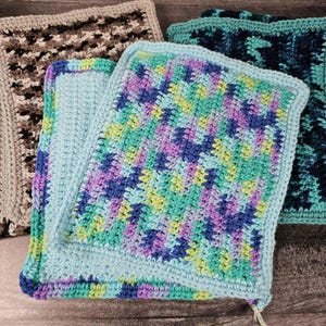 Crochet Pot Holders | Variegated Colored Yarn