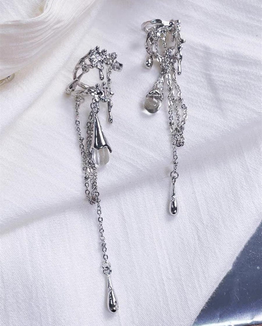 LaVenty Orecchini A Ragno Gotici In Metallo - Ear Cuff E Ear Clips Punk, Accessori Y2K Per Halloween E Festa - 2 Pezzi