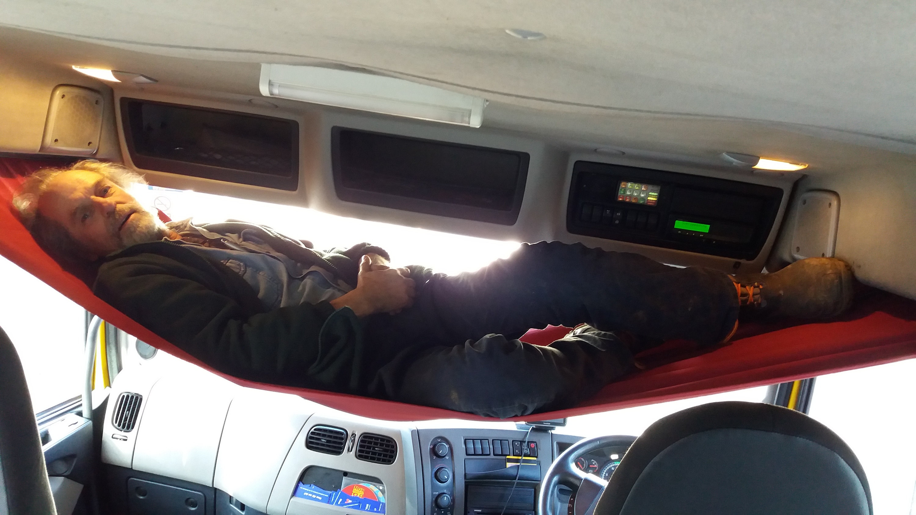 Trucksnoozer Incab Hammock for Daycab Trucks. Etsy UK
