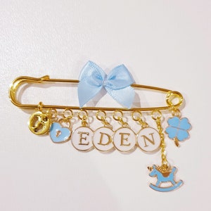 High quality personalized boy brooch with first name of your choice, perfect for an original birth, baptism or birthday gift