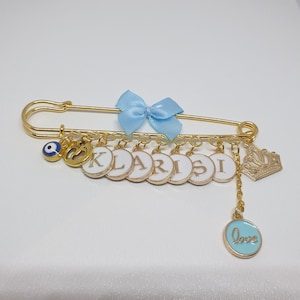 High quality personalized boy brooch with first name of your choice, perfect for an original birth, baptism or birthday gift