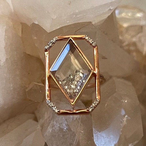 Diamantförmiger gefüllter gerahmter Shaker Ring - Diamant / Topas - 14k Gold / Sterling Silber