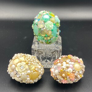 Set of 3 jeweled eggs
