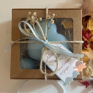 Idea regalo Bomboniere Nascita. Sapone Naturale.  Fatto a mano con ingredienti naturali . In scatola regalo. Con tag in cartoncino.