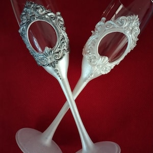 Champagner Hochzeit Flöten, Braut Bräutigam Gläser, Hochzeit Zeremonie Gläser. Champagner Hochzeit Gläser. Weiß
