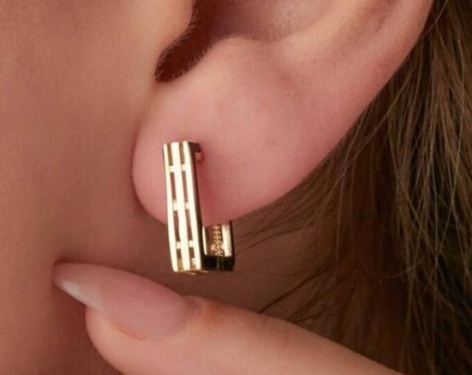 14K Gold Square Huggie Earrings