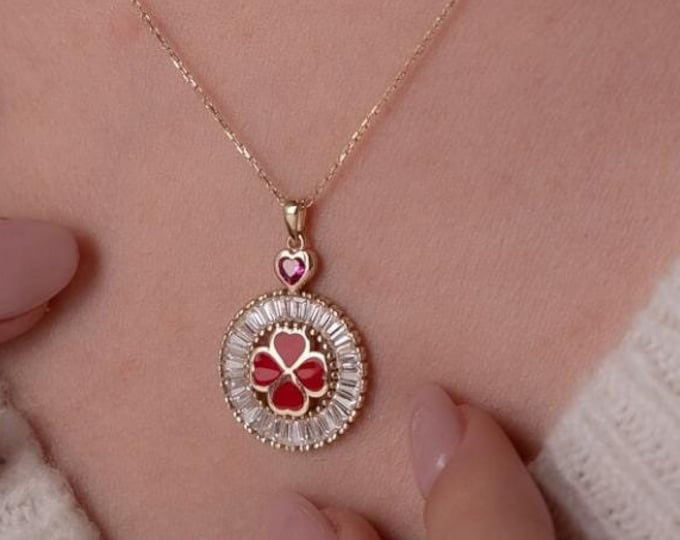 14K Gold Heart Enamel Clover Necklace