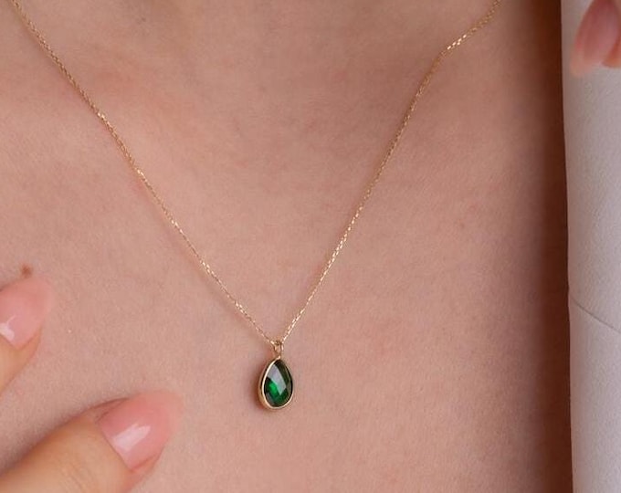 14K Gold Pear Cut Cz Emerald Necklace