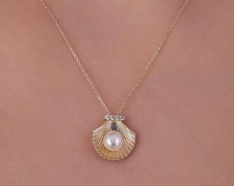 14K Gold Shell Pearl Necklace
