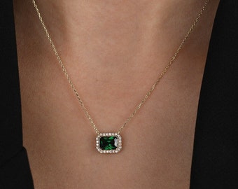 14K Gold Green Emerald Halo Necklace