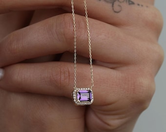14K Gold Emerald Amethyst Necklace