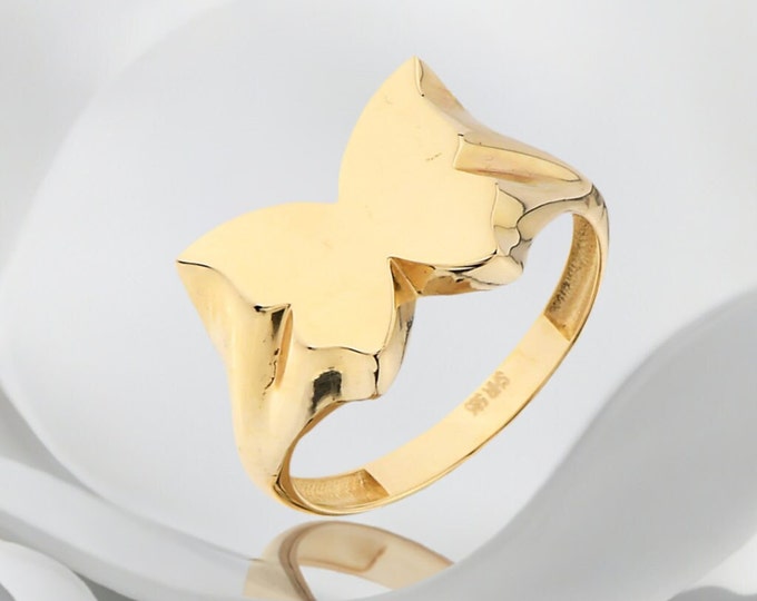 14K Gold Butterfly Signet Ring-  Engraving Butterfly Signet Ring-  Butterfly Jewelry-Anniversary Ring- Butterfly Lover Gift-  Birthday Gift