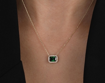 14K Gold Green Emerald Halo Necklace