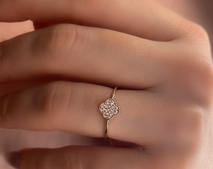 14K Gold Cz Clover Ring