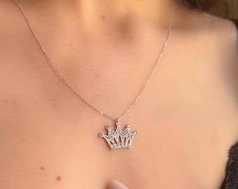 14K Solid Gold Crown Necklace