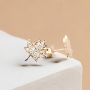 14K Gold Cz Maple Leaf Earrings-  Minimalist Maple Leaf Stud Earrings- Elegant Maple Leaf Stud Earrings- Autumn Earrings- Christmas Gift