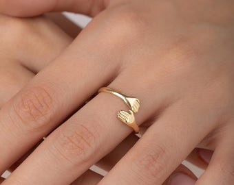 14K Gold Love Hugging Hand Stackable Ring