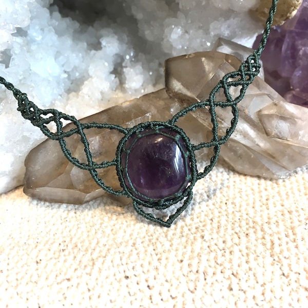 Necklace ras de neck micro-macrame and amethyst - LesDoigtsDesFees -