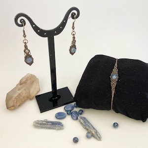 CYANITE - Micro macrame bracelet and earrings with Kyanite pearl - Dysthene - Kyanite