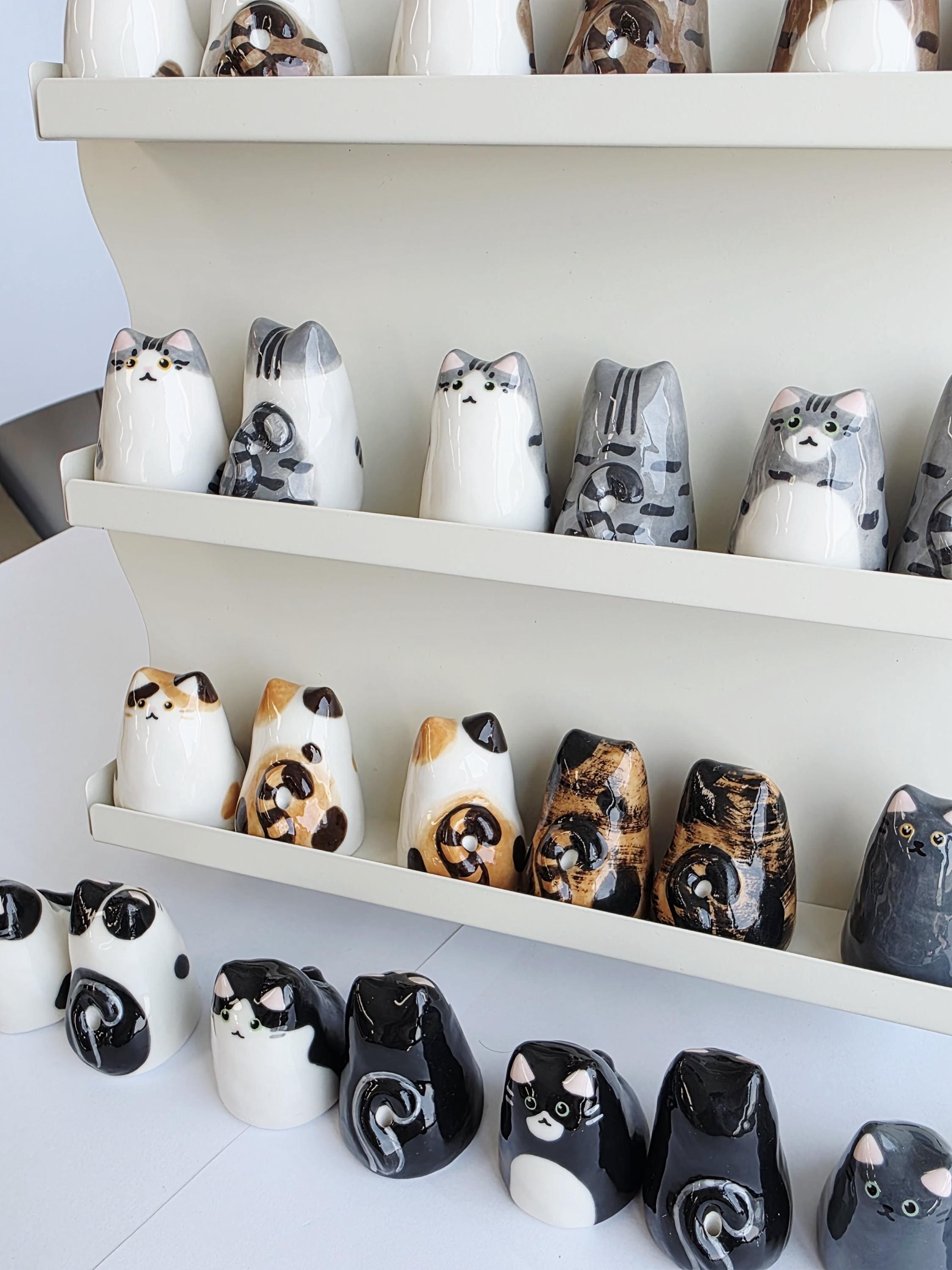 Wiggly Chonk Cat Incense Holder – Handmade Ceramic Cat Whisker