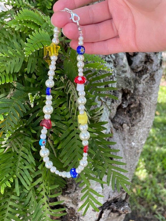 Mismatched beaded necklace deals
