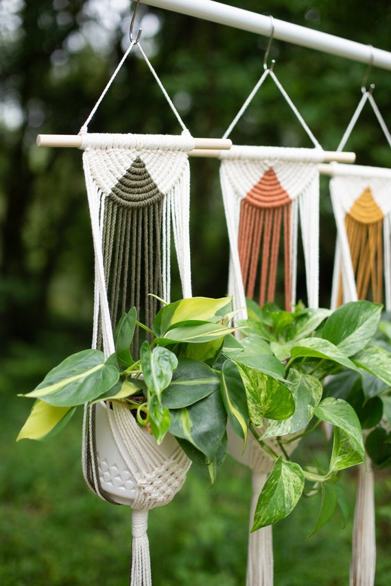 Macramé Mural Suspension pour Plantes en Blanc et Terracotta/ Jaune/ Vert/  Gris Porte Plante Décoration d'Interieur Bohème Tissage -  France