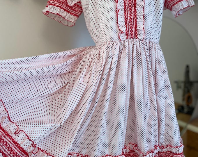 Vintage 1960’s Swiss Dot Ruffle Trim Red/White Short Sleeve Mini Dress Size L