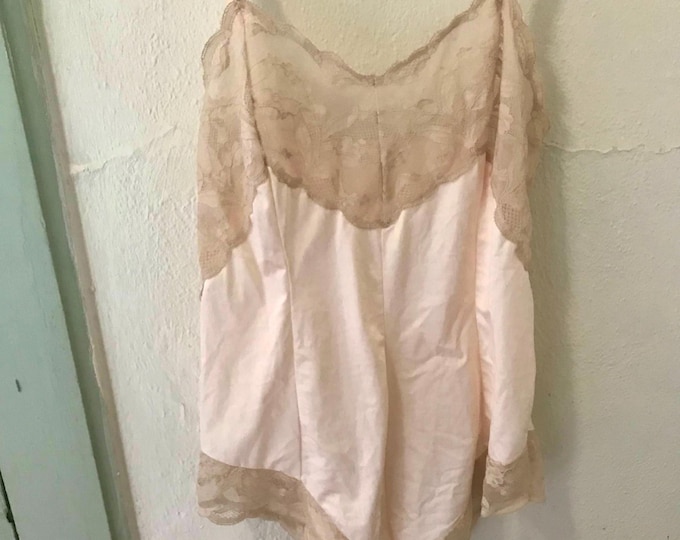 Vtg Silky Teddy Size 36 Blush Nylon Lace Wonder Maid Lingerie Romper Bodysuit