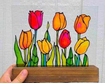 Charming Tulip Stained Glass Suncatcher: Add a Touch of Nature to Your Space