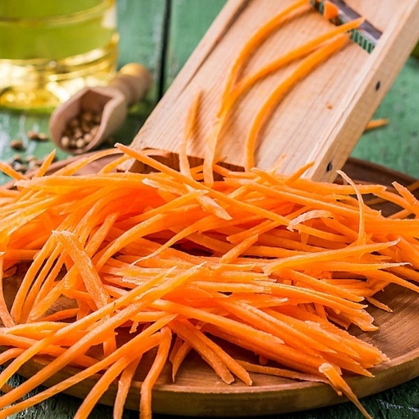 Universal Wooden Grater for Carrot and vegetables in Korean style {Wood & Steel}