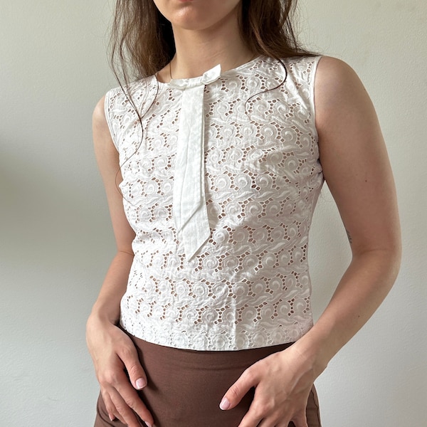 Vintage 60s romantic lace blouse | Retro short sleeved lace blouse | XS