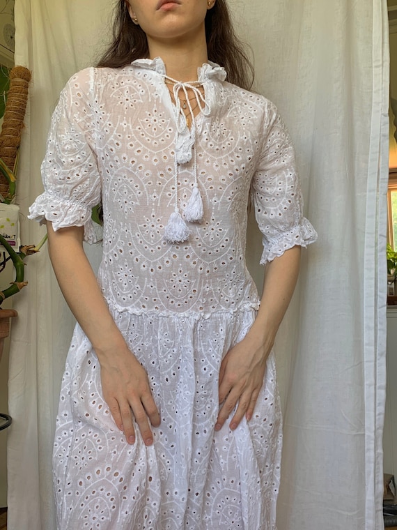 fitted lace wedding dress DOLLY High End Retro Style Sleeveless Ruffle Slim Fit Midi Church Dress-RAIN
