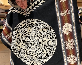 Poncho de lana de alpaca hecho a mano: diseño de calendario azteca, hecho a mano por manos indígenas, ideas de regalo