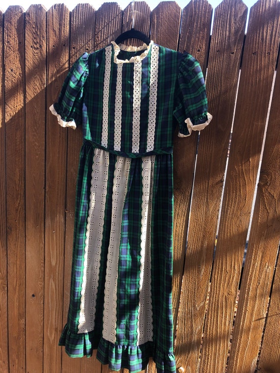 Kate Greenaway plaid dress with ruffles.