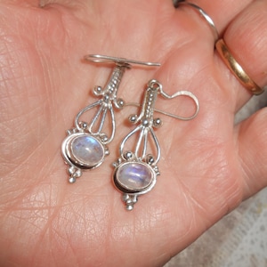 Vintage Rainbow Moonstone Cabochon Sterling Silver Filigree Drop Earrings