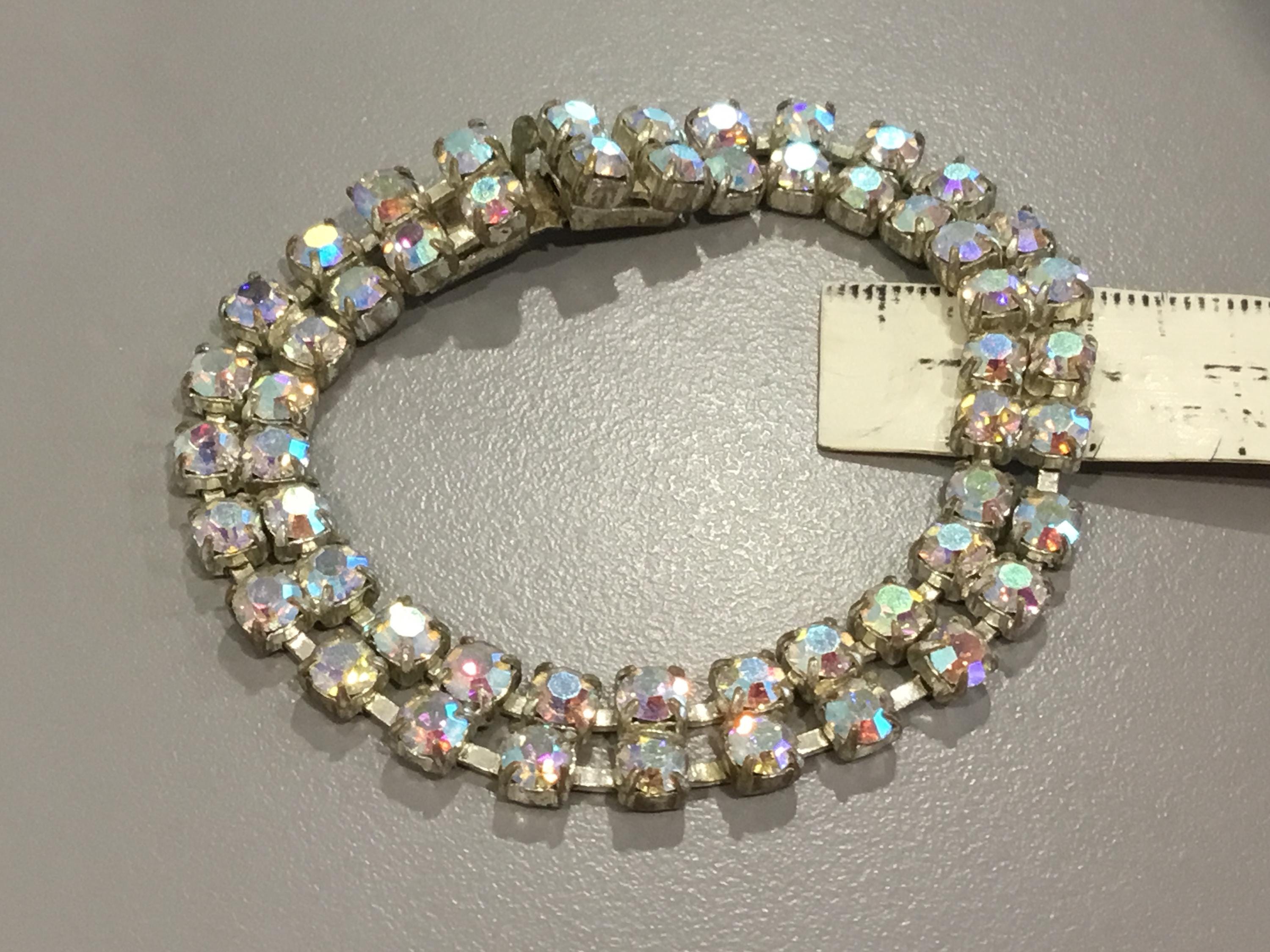 Broche Vintage Années 50-60 - Style Rétro, Couleur Argenté, Occasion - Bijou Ancien Pour Collection Ou Tenue Rétro