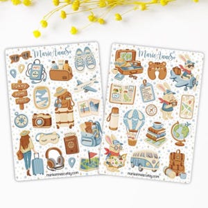 Lot de 2 Feuilles d’Autocollants sur le Thème des Essentiels du Voyage - Stickers Voyage pour Planner, Journal et Scrapbooking